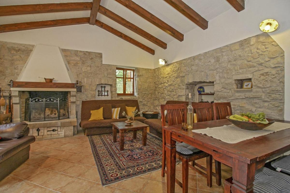 Jakov In Zupanici Labin  Extérieur photo